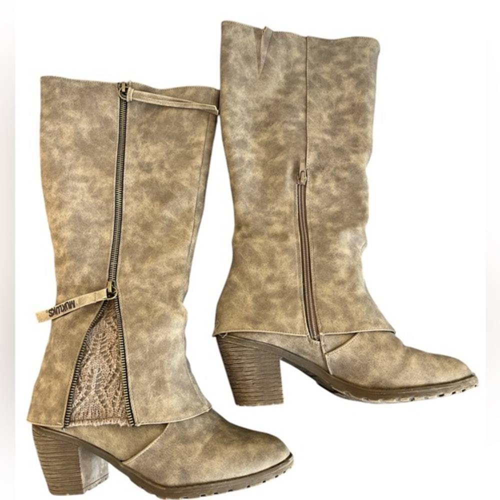 Mukluks Tan & Dark Brown Faux leather Boots w/side zipper & knit detail Size 8